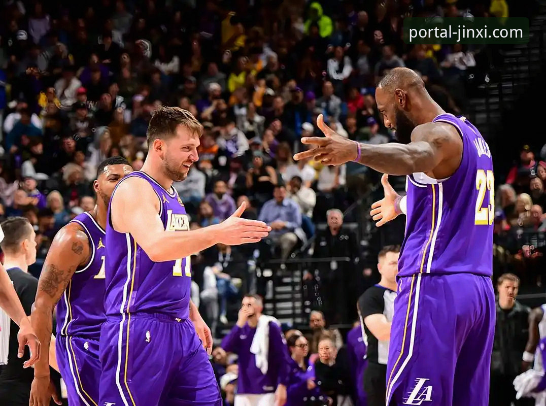 东契奇单骑闯关 vs 湖人团队火力：一场数据驱动的进攻盛宴